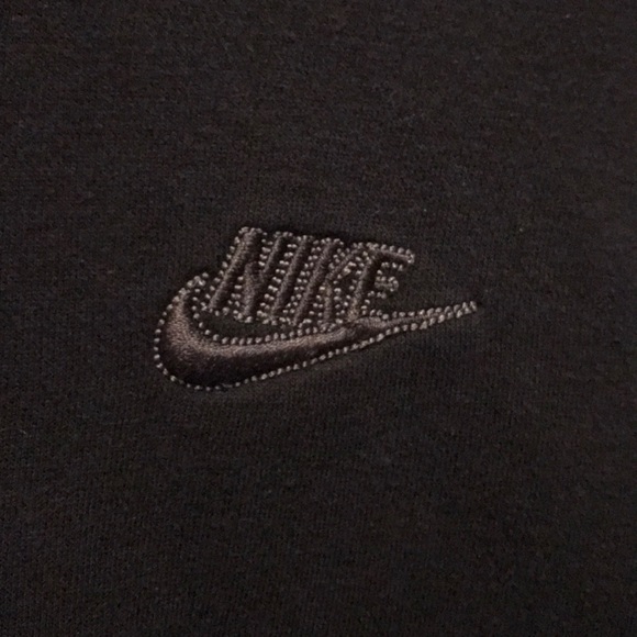 Vintage black nike sweater - Picture 3 of 3